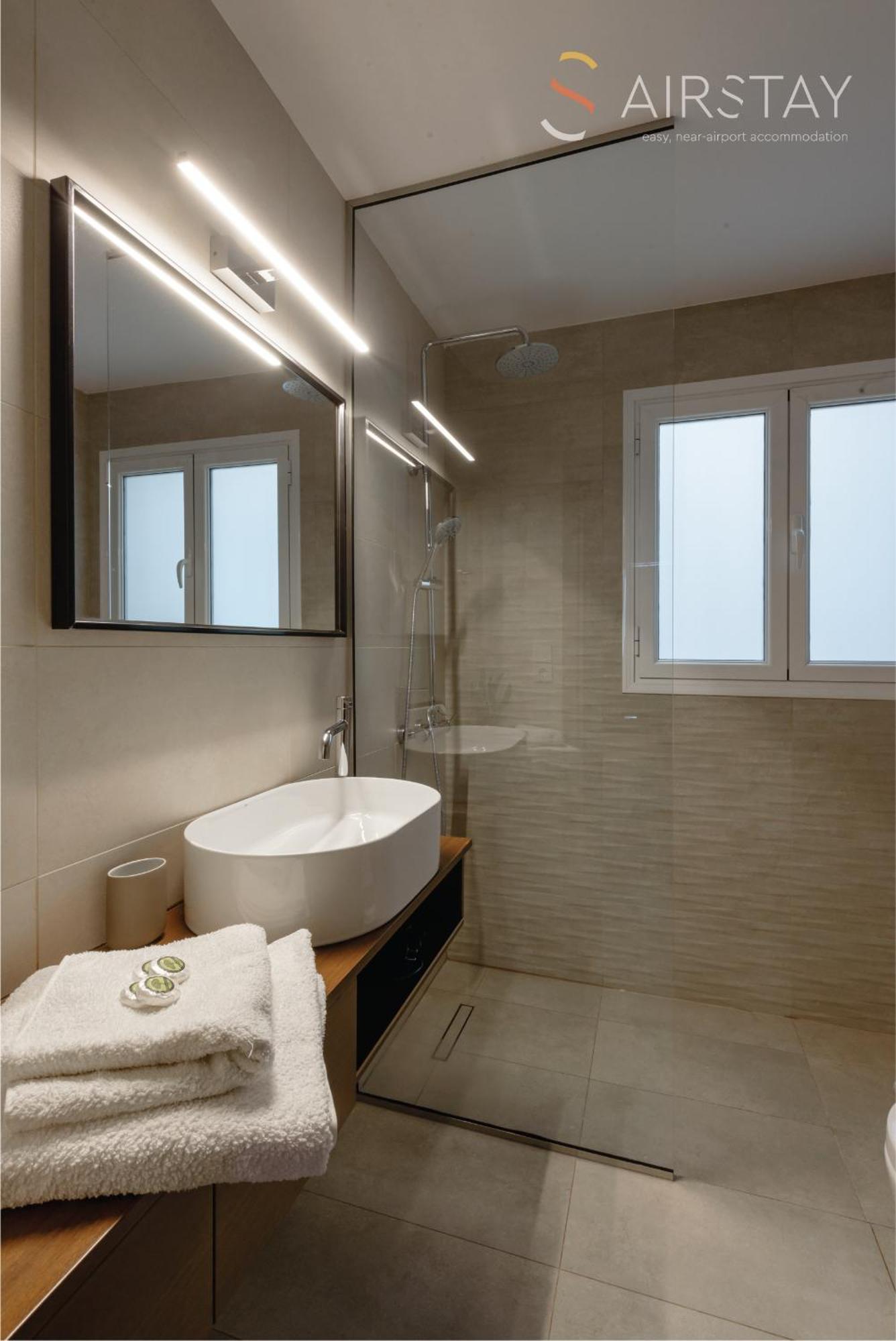Akali Apartment Airport By Airstay Spáta Zewnętrze zdjęcie